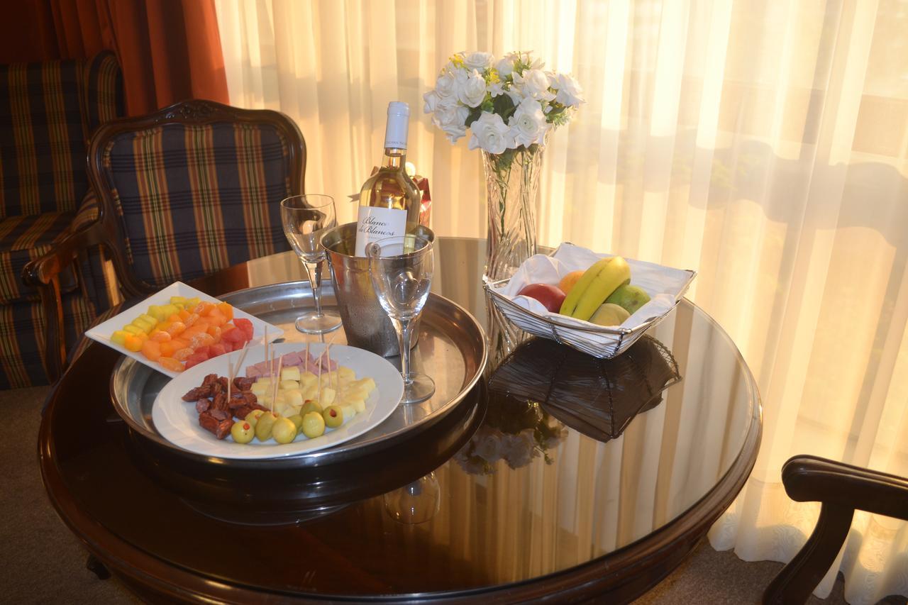 Suites Plaza Las Flores Lima Kültér fotó