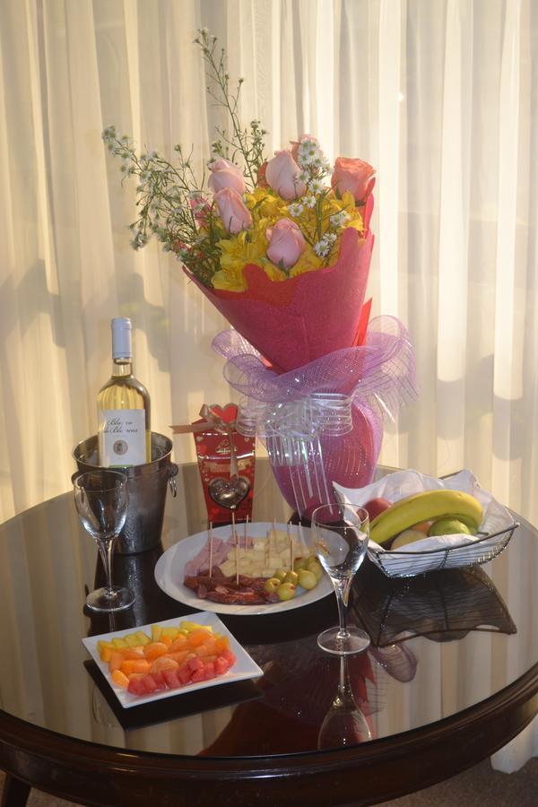 Suites Plaza Las Flores Lima Kültér fotó