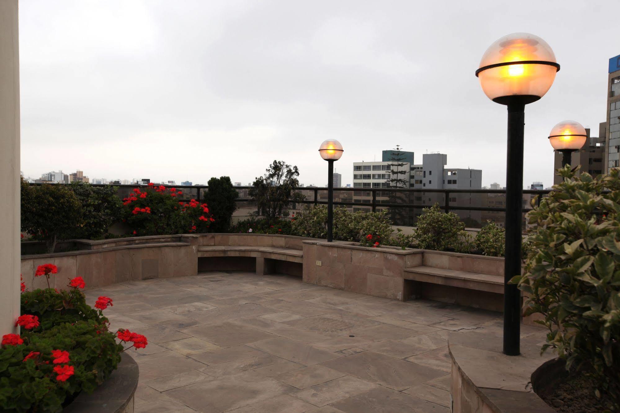 Suites Plaza Las Flores Lima Kültér fotó