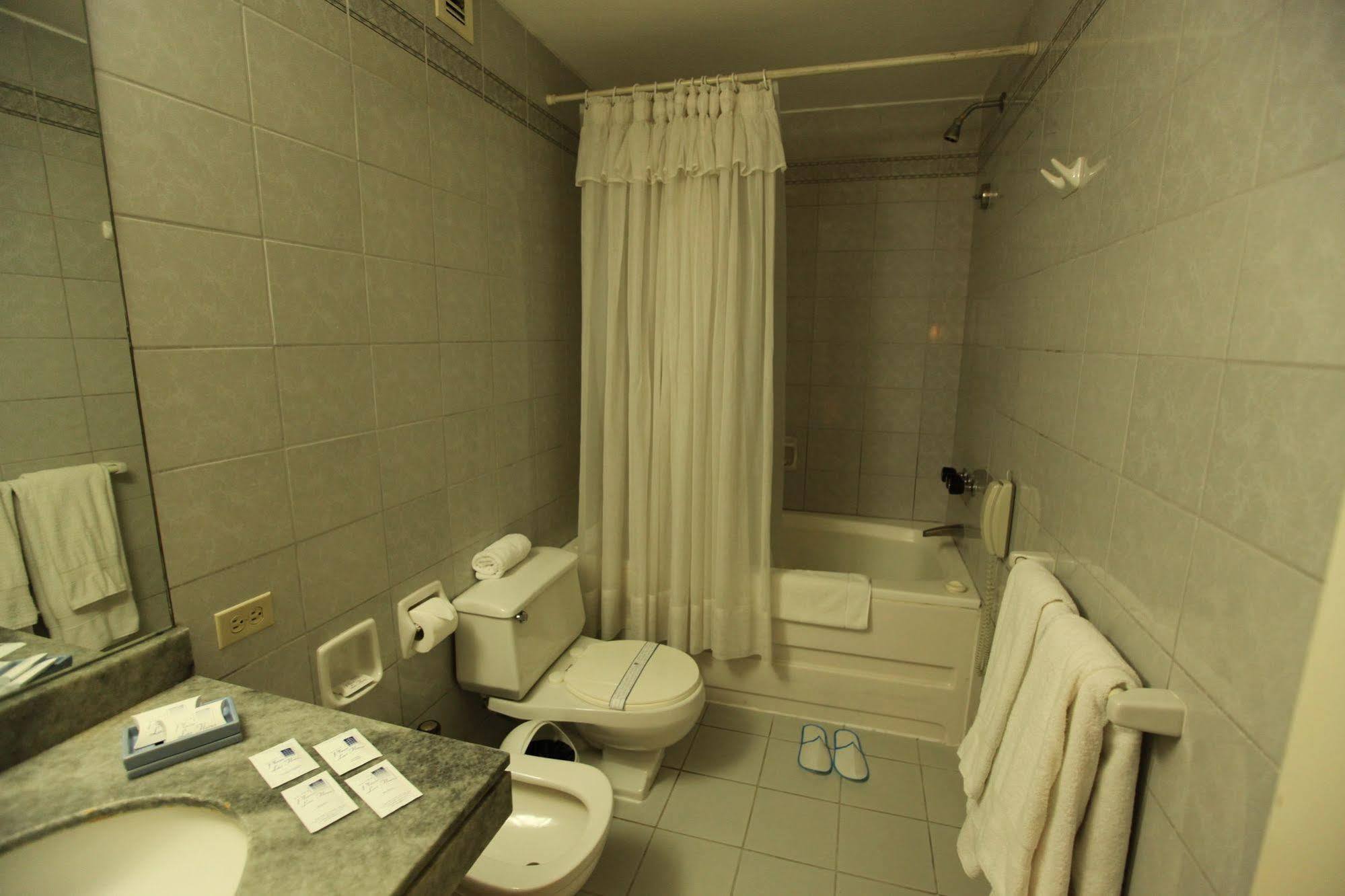 Suites Plaza Las Flores Lima Kültér fotó