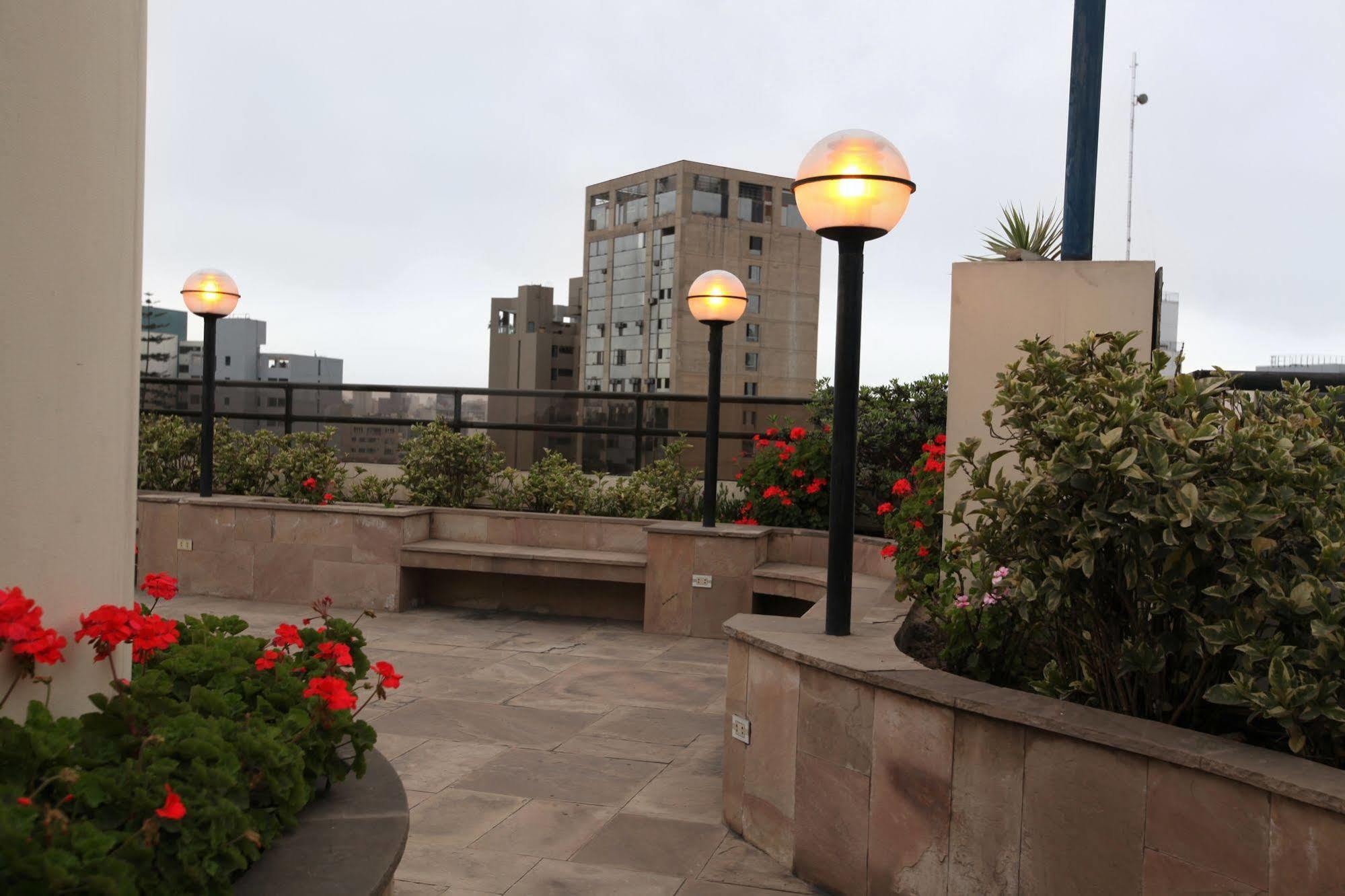 Suites Plaza Las Flores Lima Kültér fotó