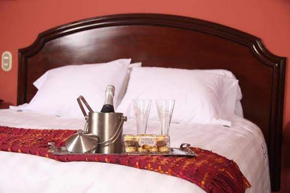 Suites Plaza Las Flores Lima Kültér fotó